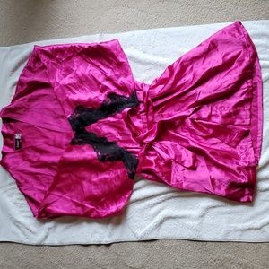 Frederick's Fuscia Robe Black Lace Size XL in EUC